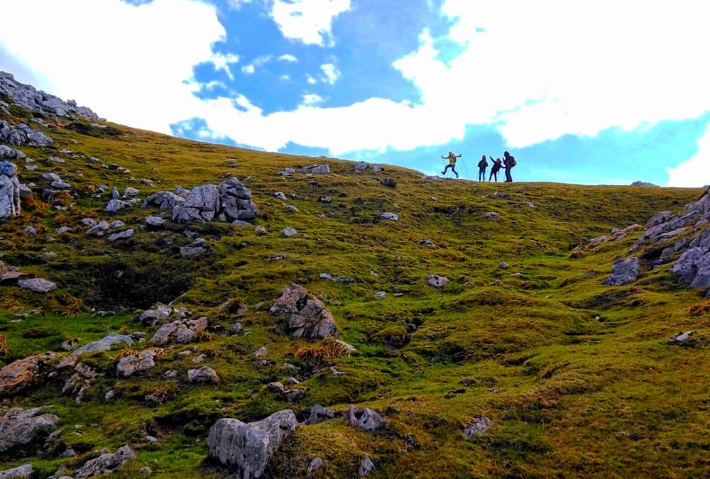 Rutas en Picos – Ascenso al Cuetón (circular desde Inguanzo)